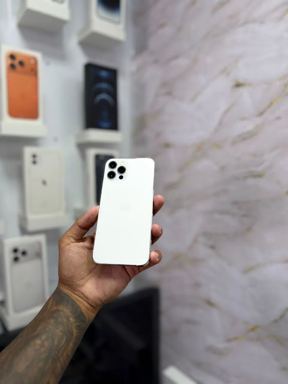 IPHONE 12 PRO 128GB <br>R$ 2.099,00
