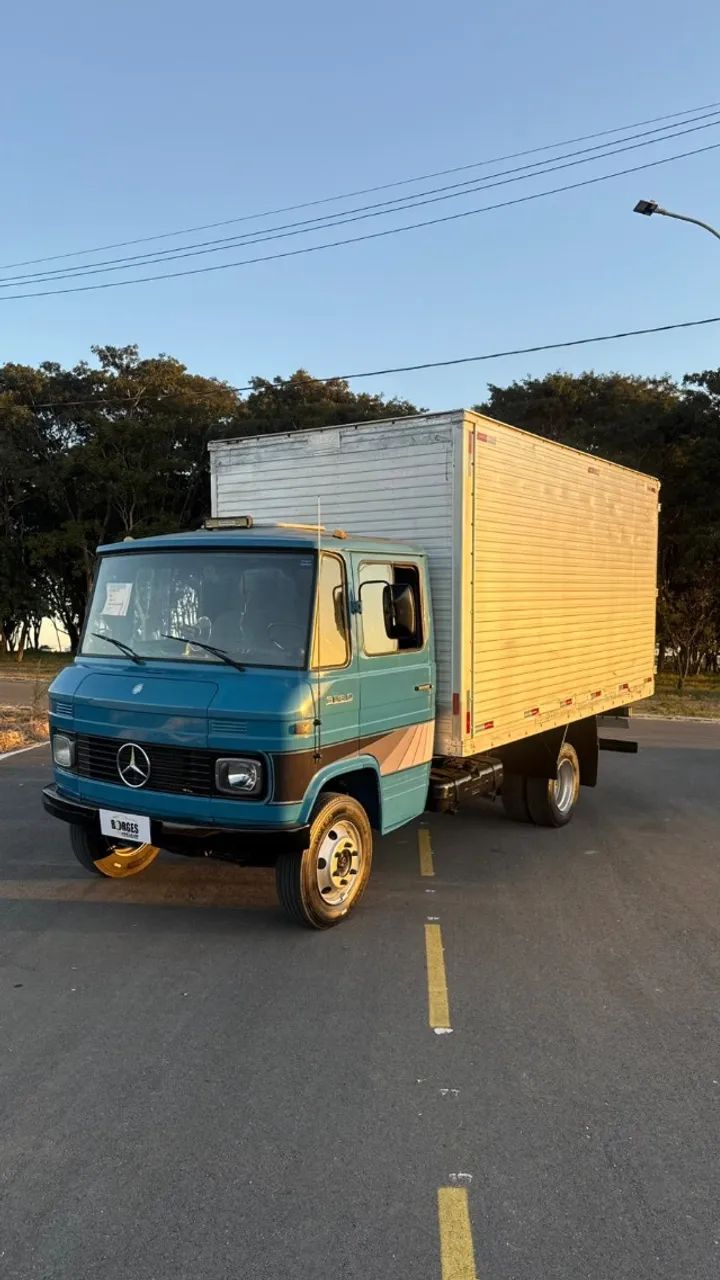 CAMINHÃO 608 D