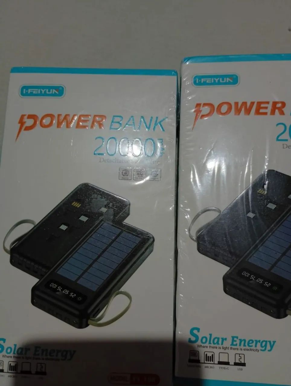 Carrregado portatil enegial e solar