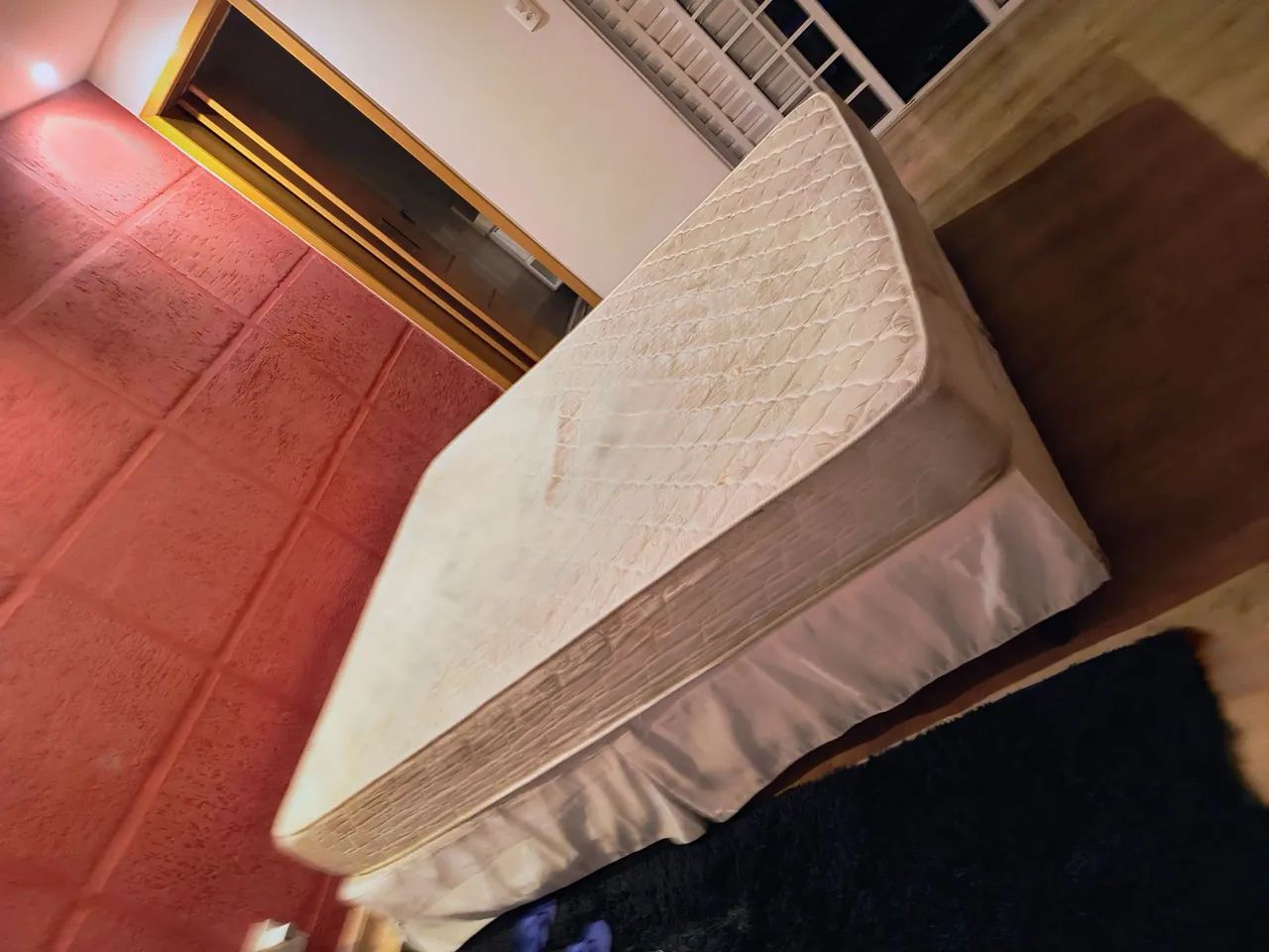 Cama com colchão King - Foto 4