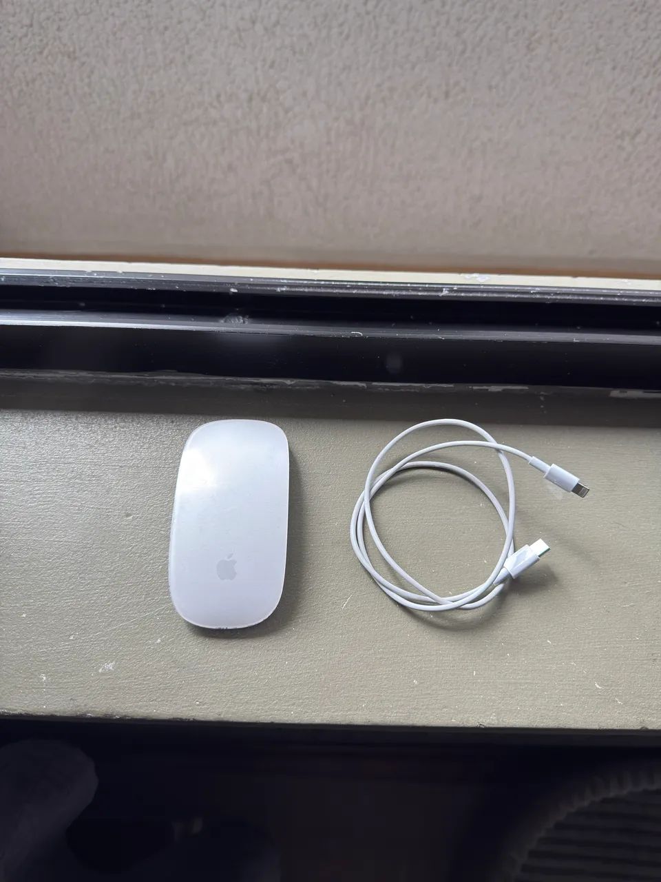 Apple Magic Mouse 2 + Cabo