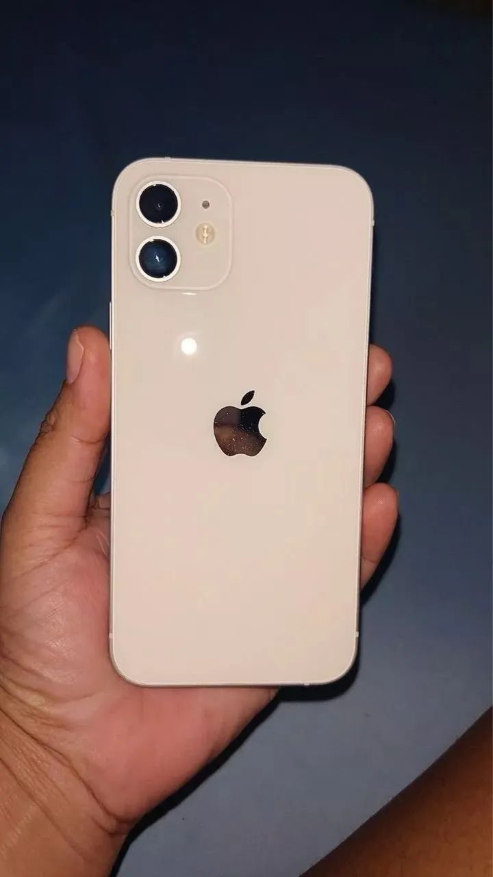 Vende-se um iPhone 12