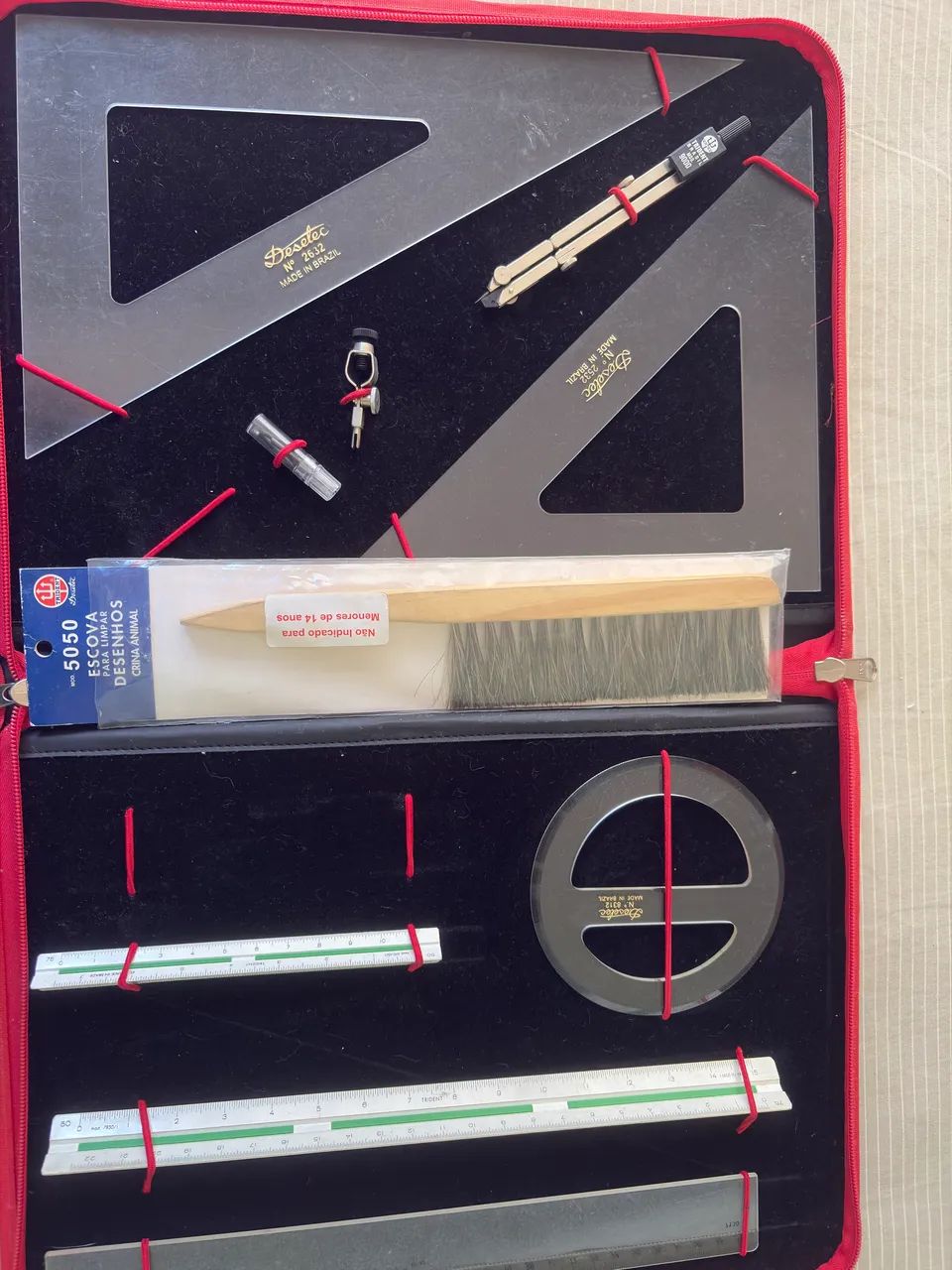 Kit Universitário de Desenho Técnico Trident - Completo com Compasso e Esquadros - Foto 4