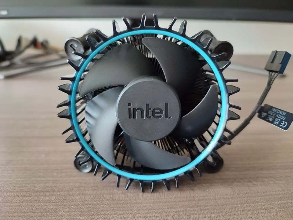 Intel i5 12400F LGA 1700 - Com caixa e cooler box - Foto 2