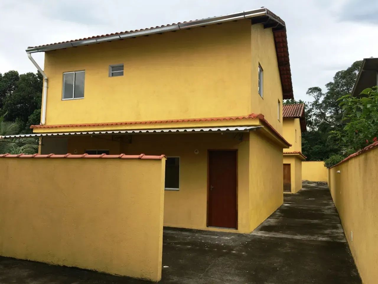 DUPLEX EM PARADA MODELO  GUAPIMIRIM