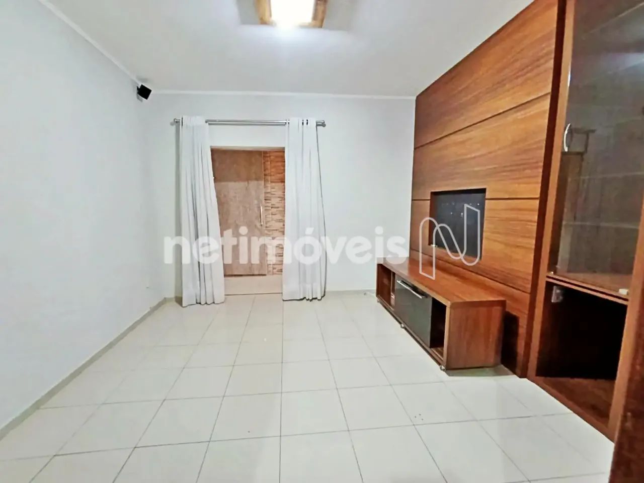 àrea Privativa com suíte no bairro Sagrada Família