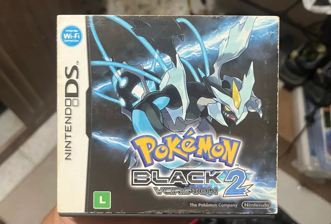 Pokémon black 2 com luva  - Foto 2