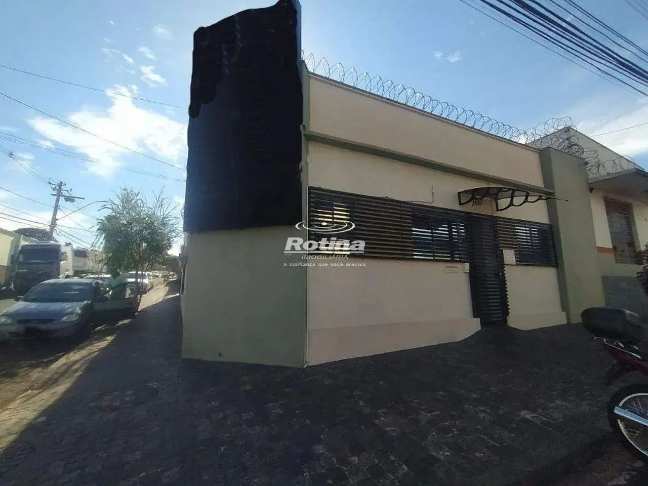 Sala para alugar, Brasil - Uberlândia/MG - Rotina Imobiliária