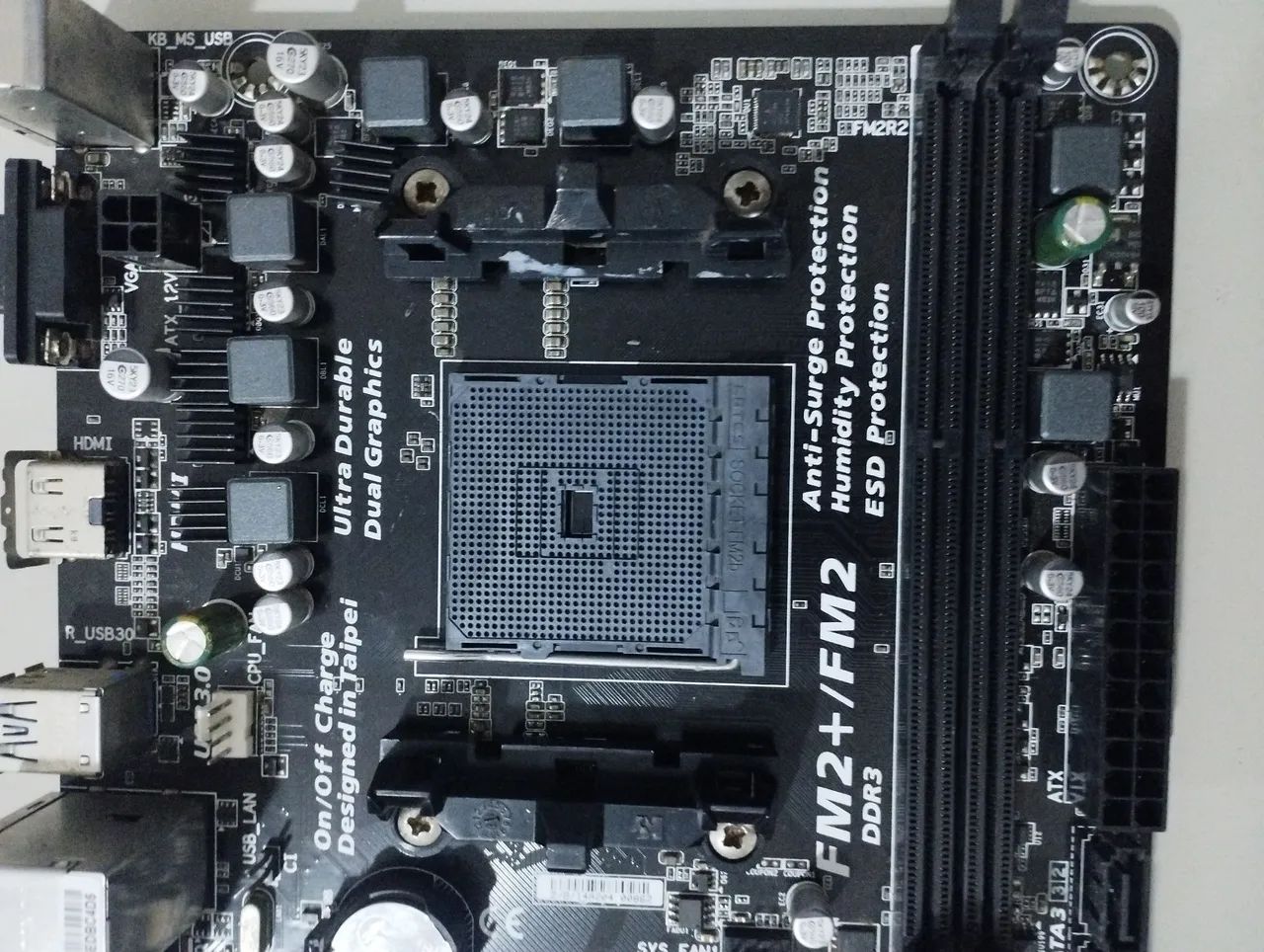Placa Mãe FM2+ COM DEFEITO - Foto 3