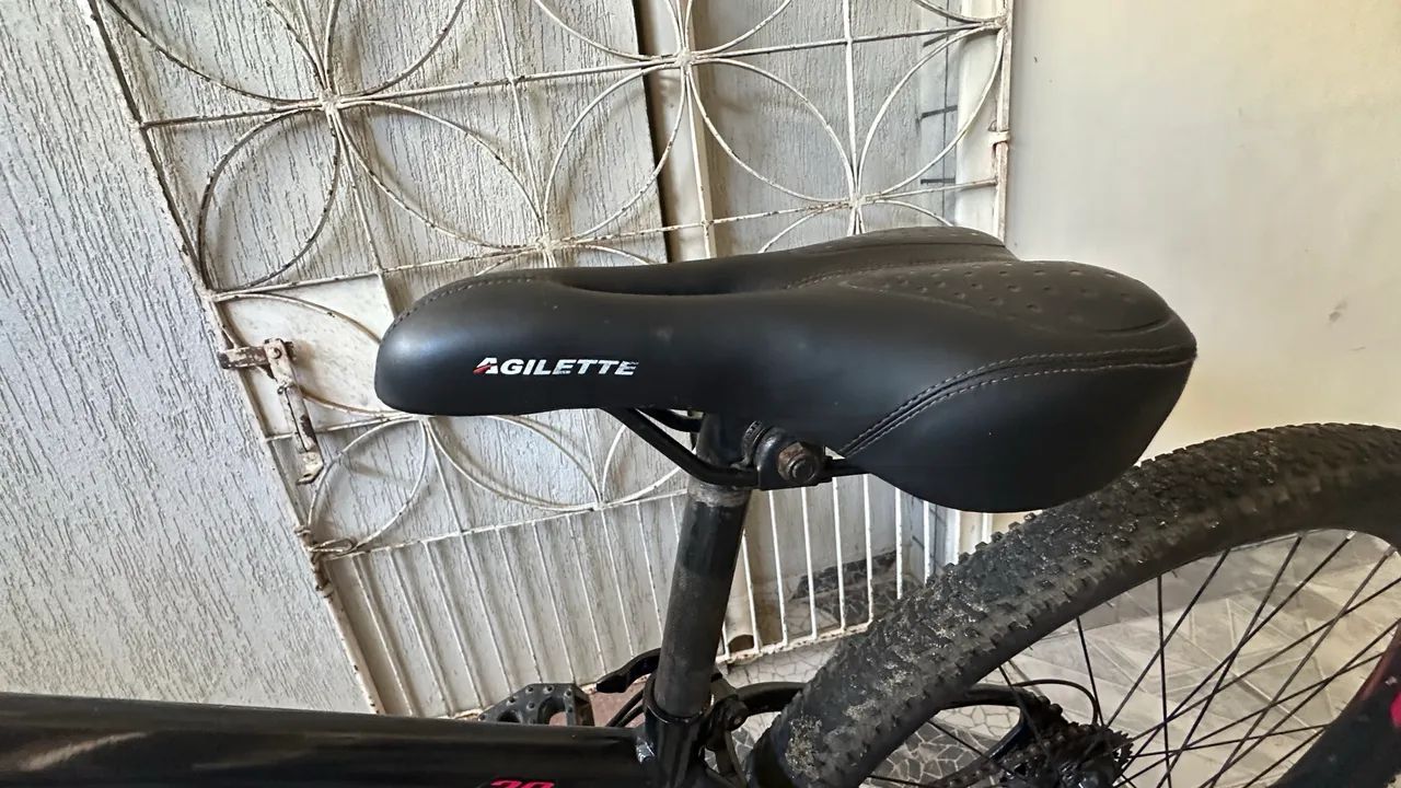 Bicicleta Aro 29 - Com Nota Fiscal e Acessórios Shimano  - Foto 4