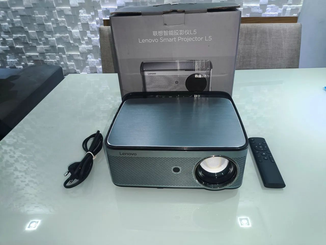 Projetor top Lenovo em.otimo estado 