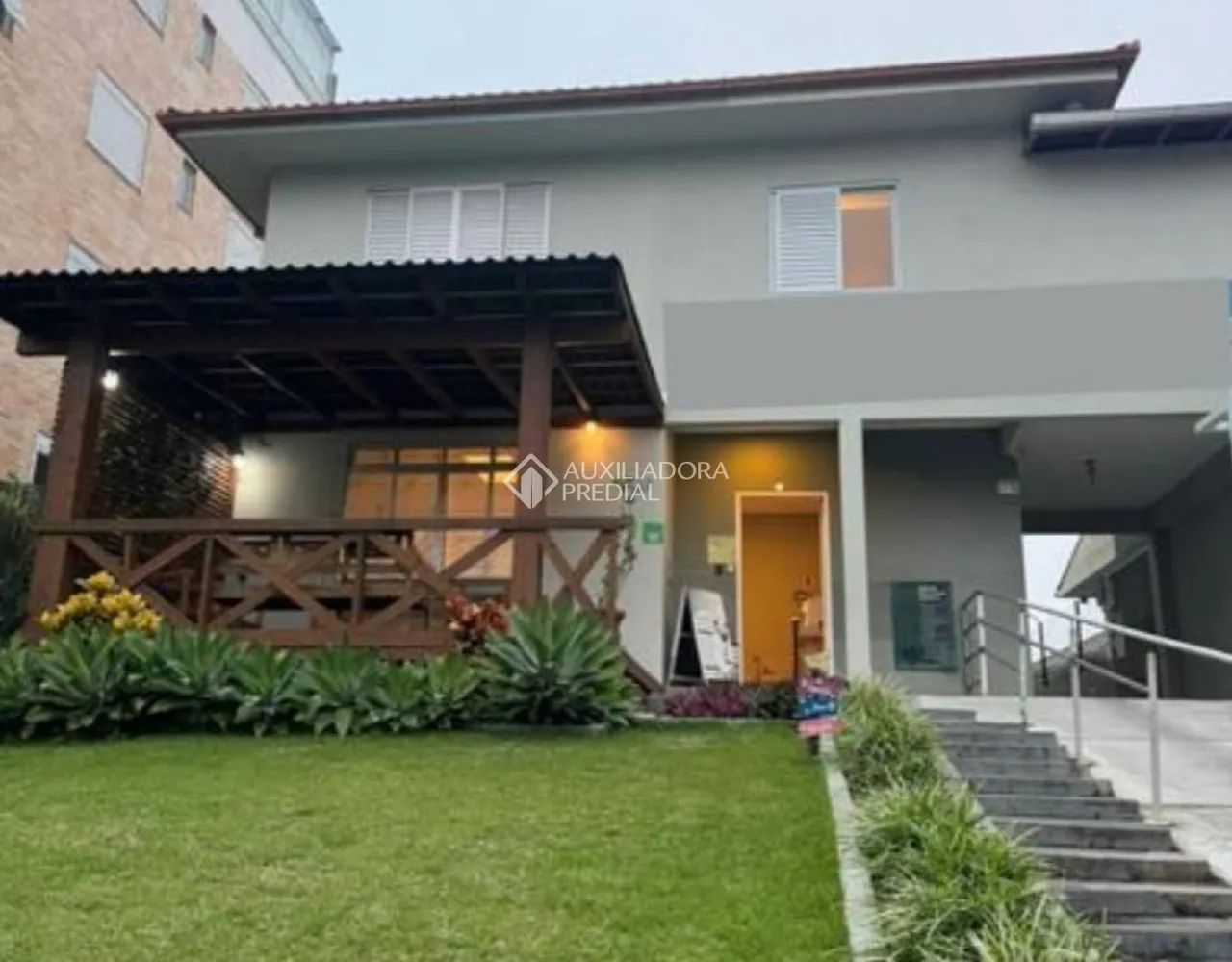 Casa em Florianópolis para uso comercial