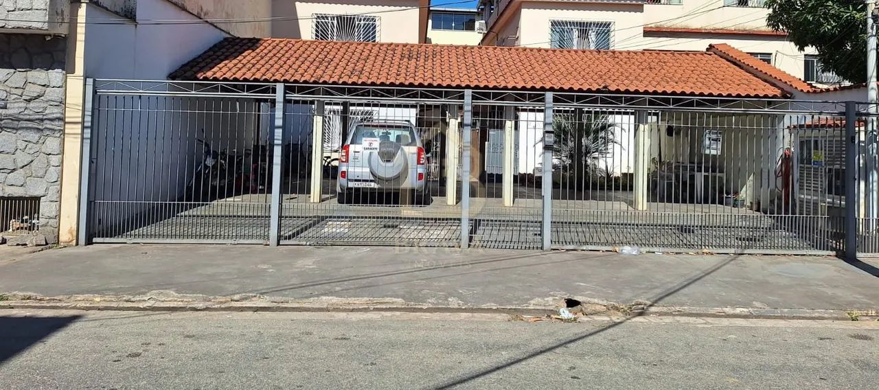 Casa com Terraço Grande - Vila Mury, Volta Redonda