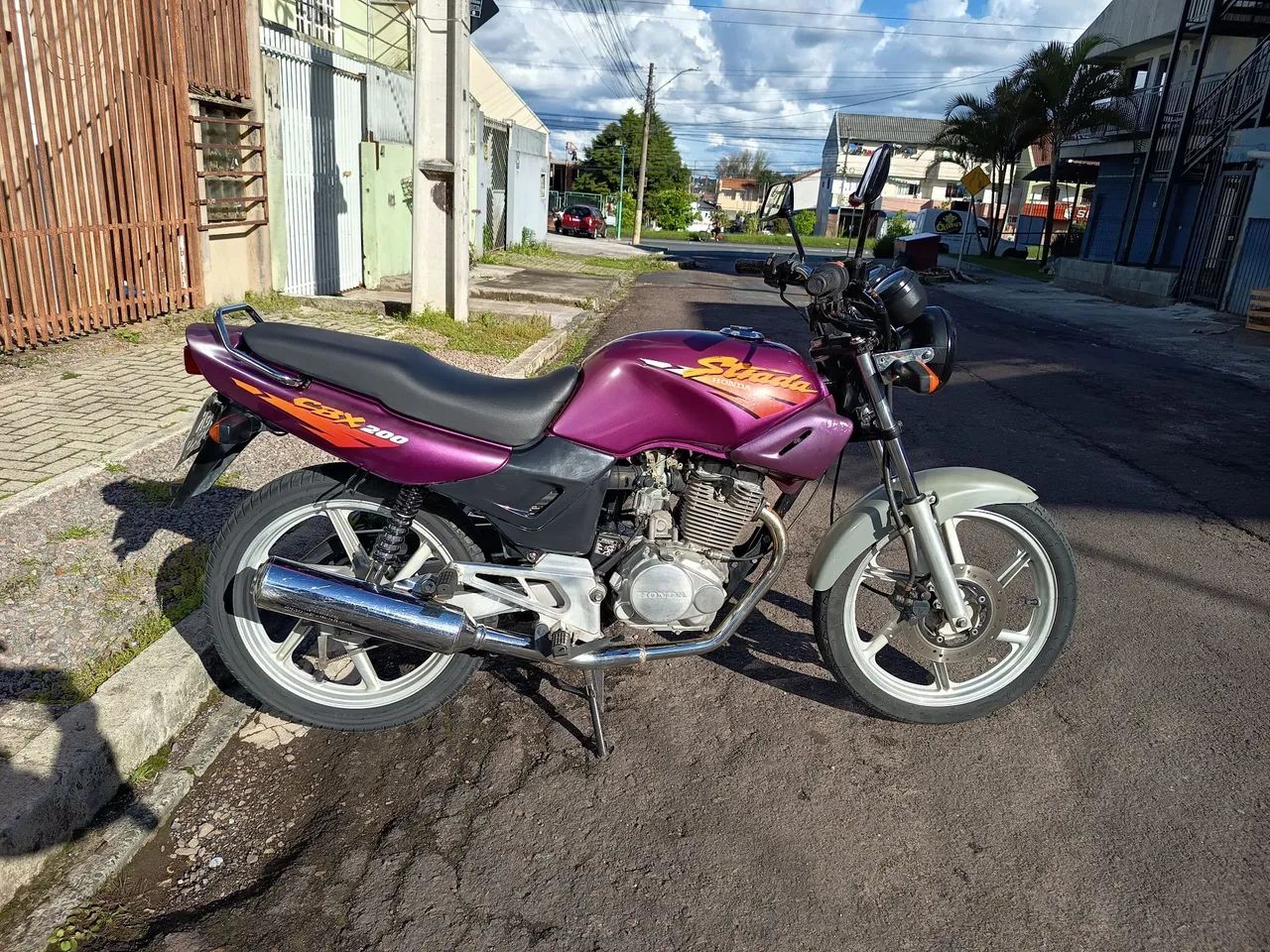 CBX 200 Strada  - Foto 2
