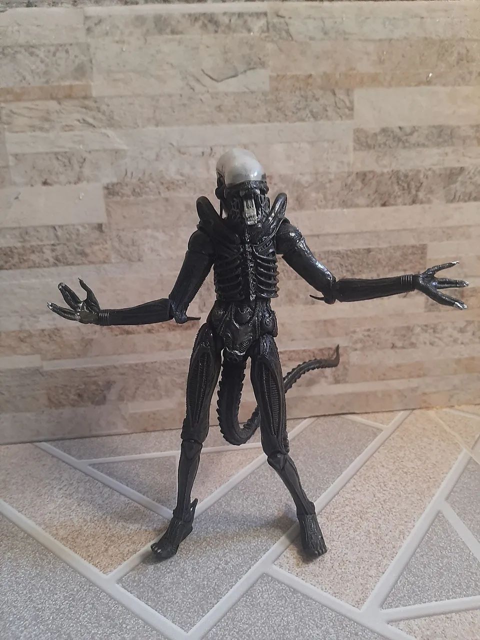 Boneco Alien 2 Neca