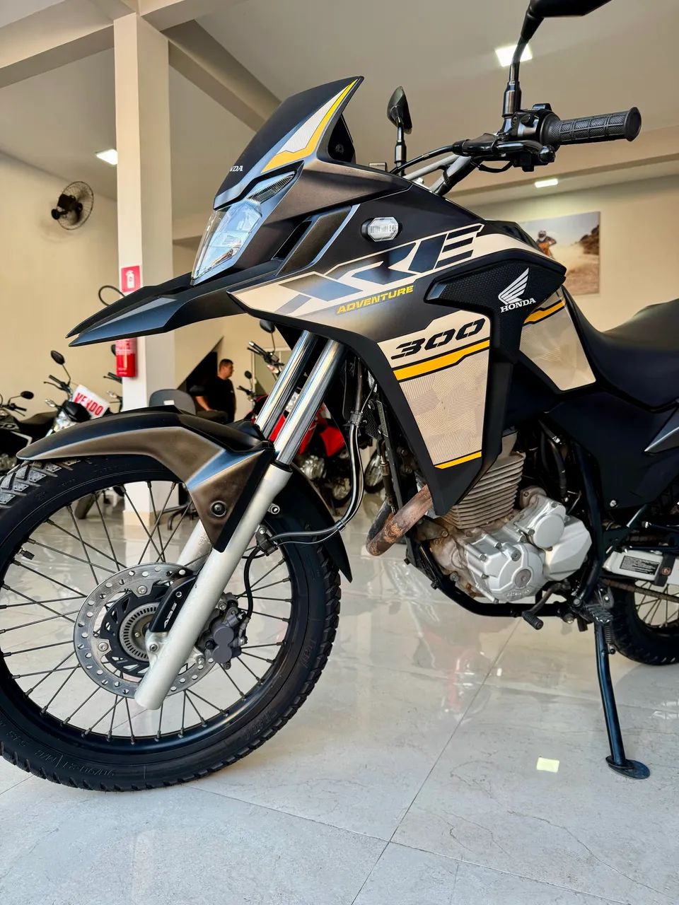 XRE 300 ADVENTURE 2023 - Foto 2