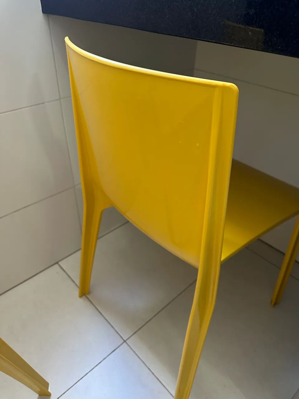 Cadeiras praticamente Novas  - Foto 2