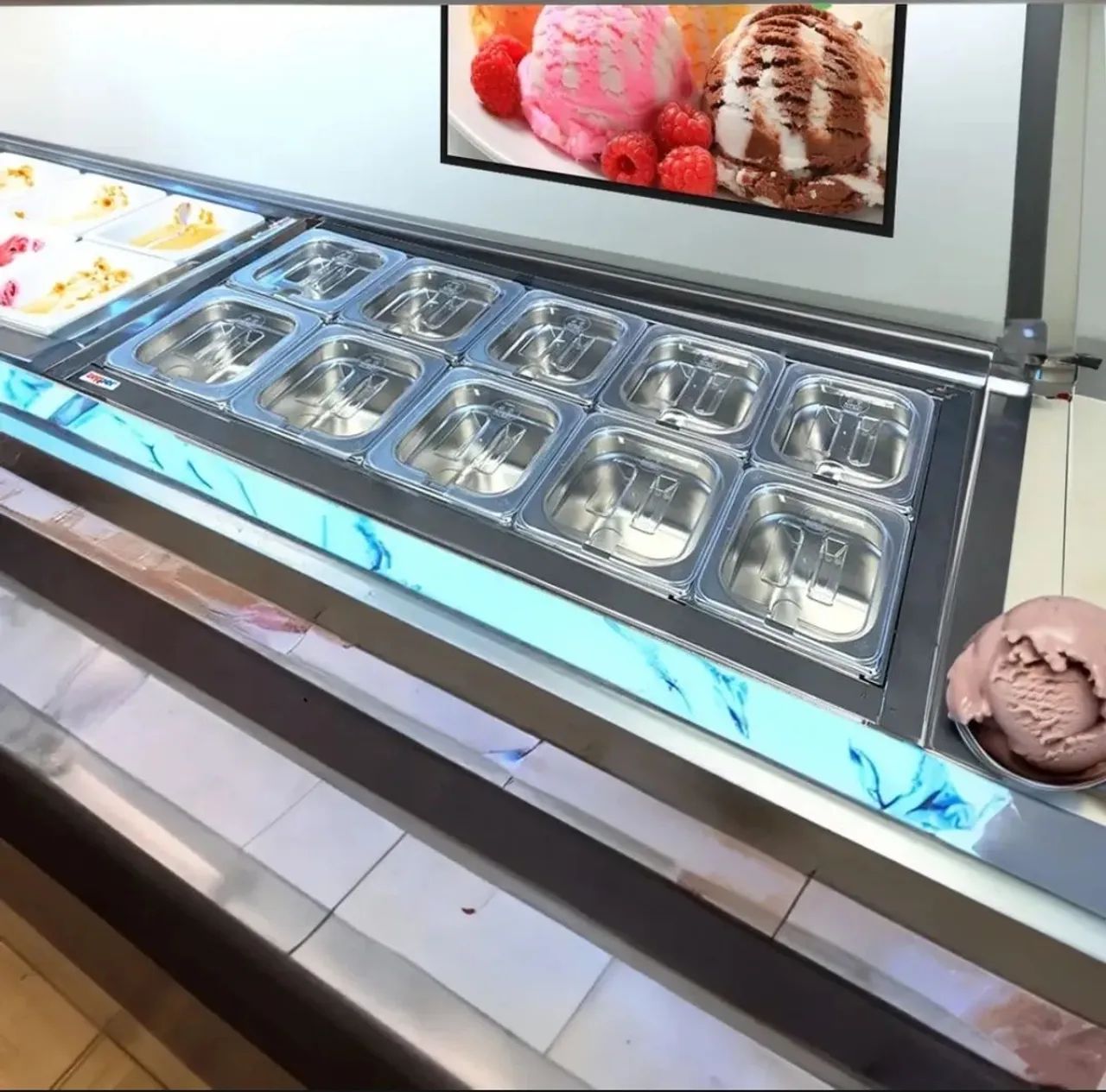 Condimentadora refrigerada 10 cubas inox, embutida refrigerada retangular  - Foto 2