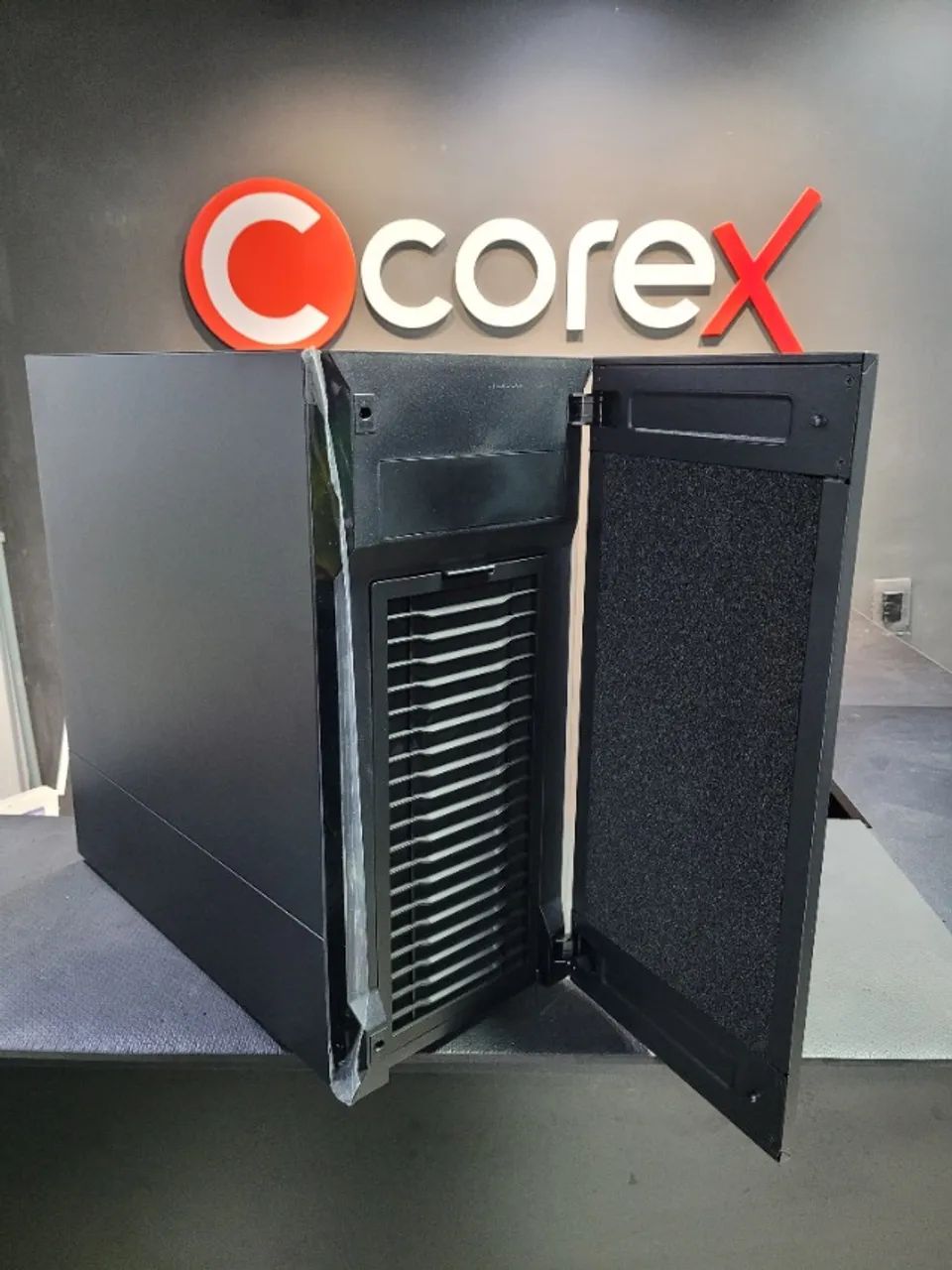 Gabinete Gamer Cooler Master - Foto 2