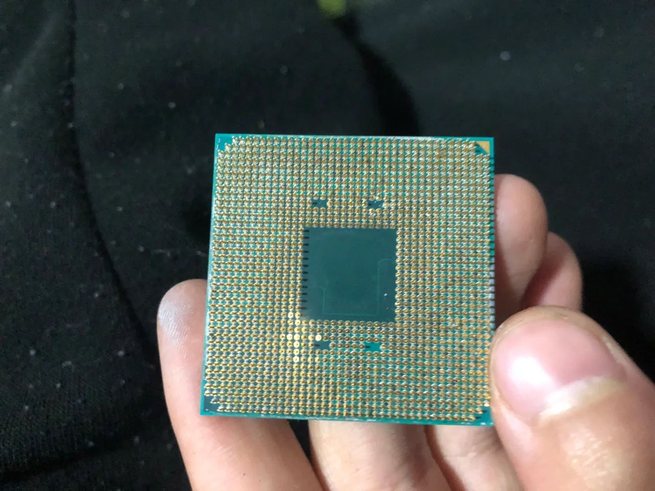 Ryzen 3 3200g com DEFEITO - Foto 4