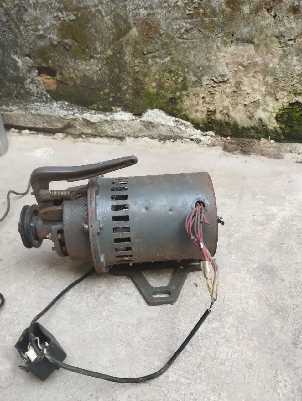 Vendo umMotor industrial de máquina de costurar Fox - Foto 5