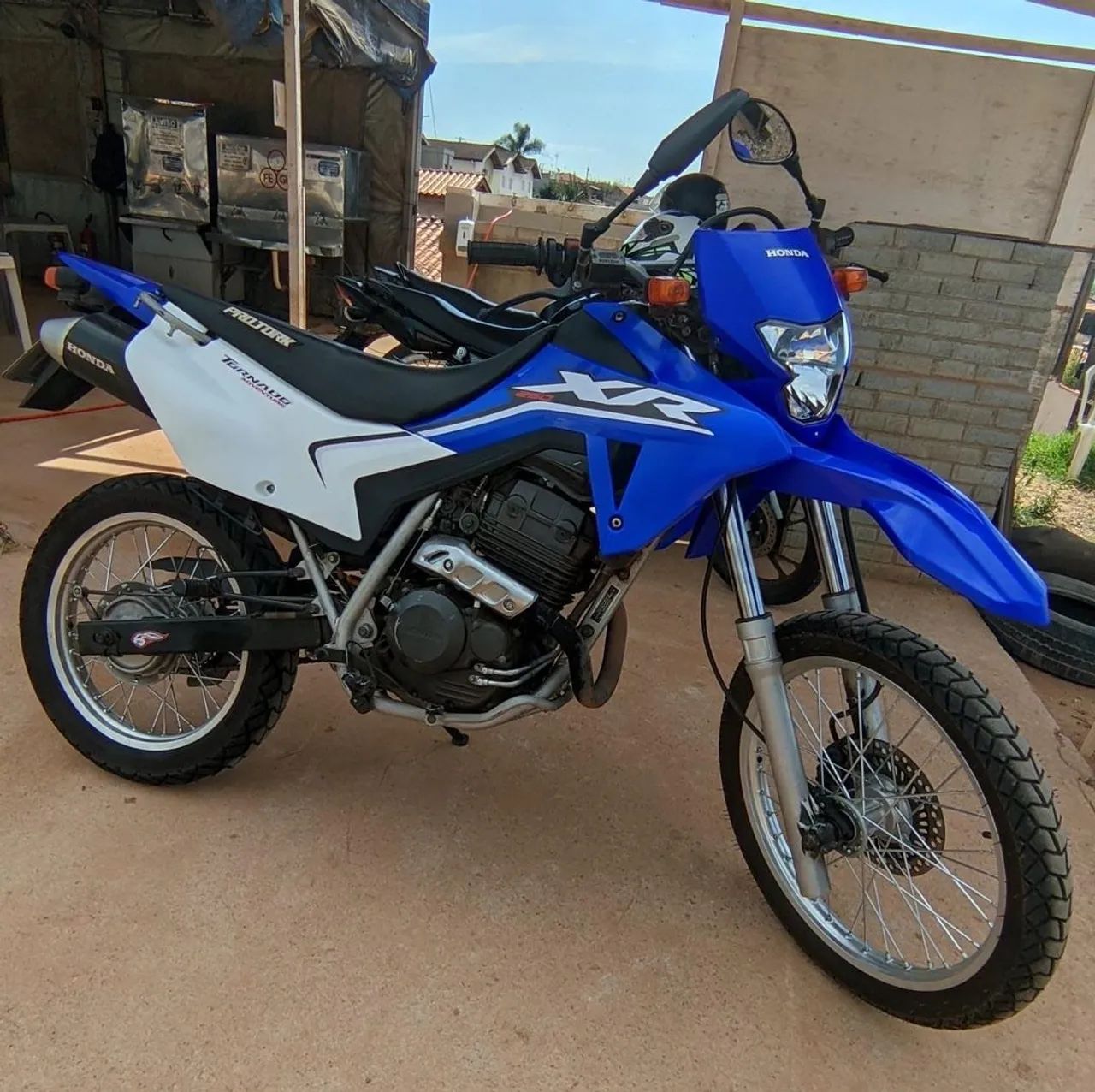XR TORNADO 250  - Foto 3