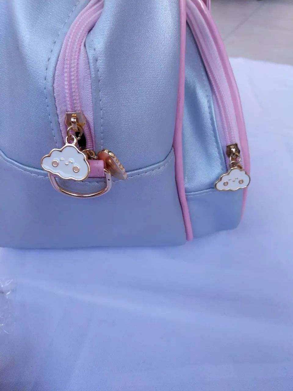 Bolsa/Mala prateada com rosa menina Nuvem - Foto 4