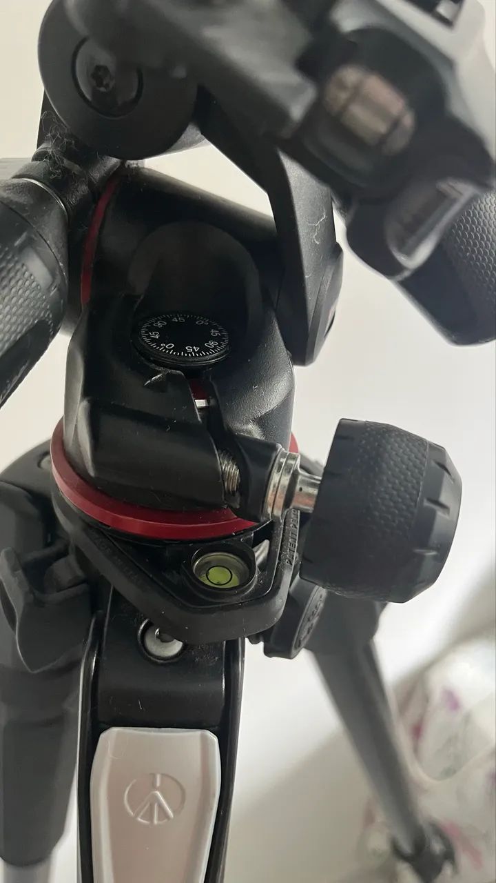 Tripé Manfrotto  - Foto 3