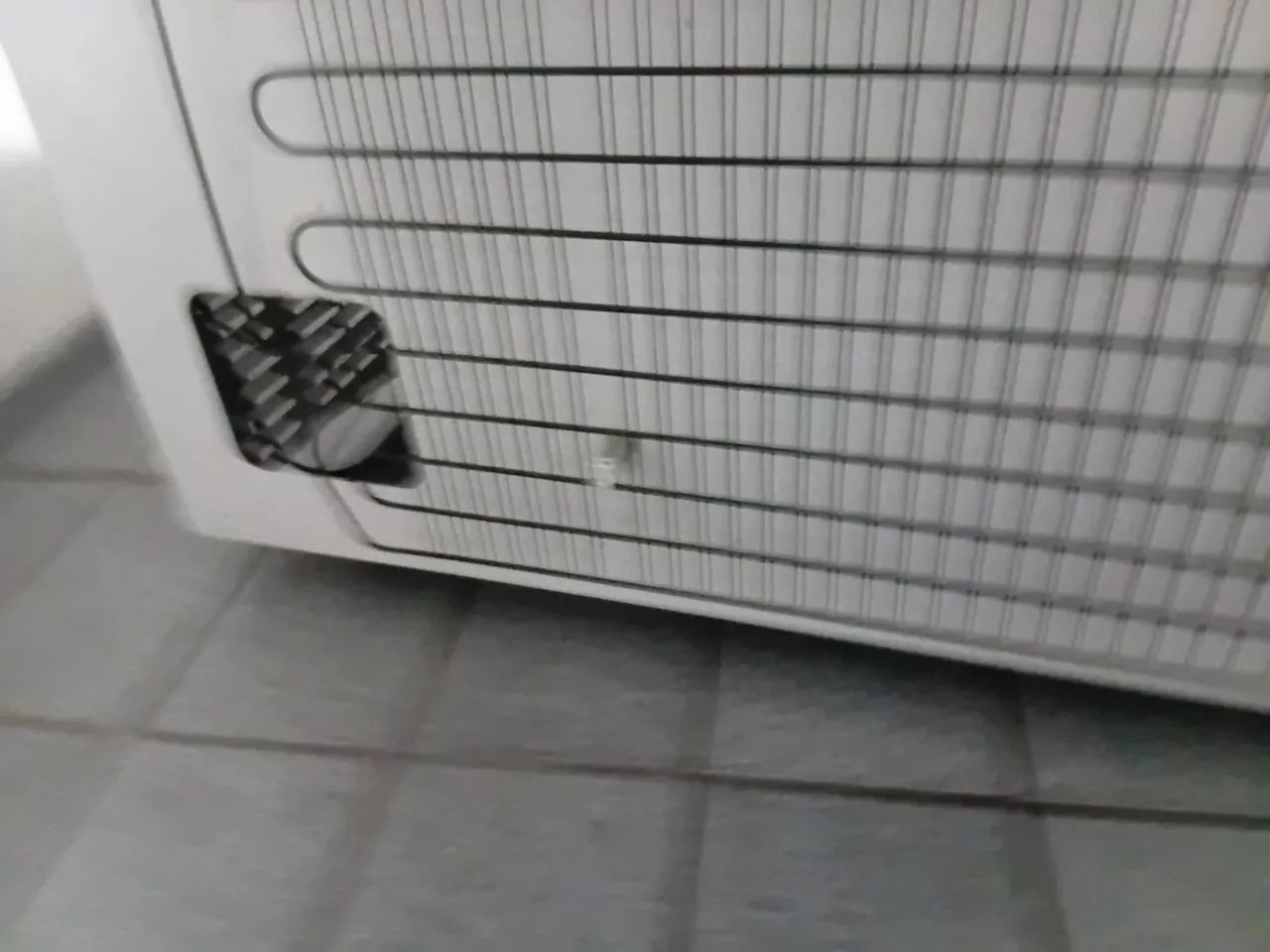 Vende-se um freezer horizontal  - Foto 2