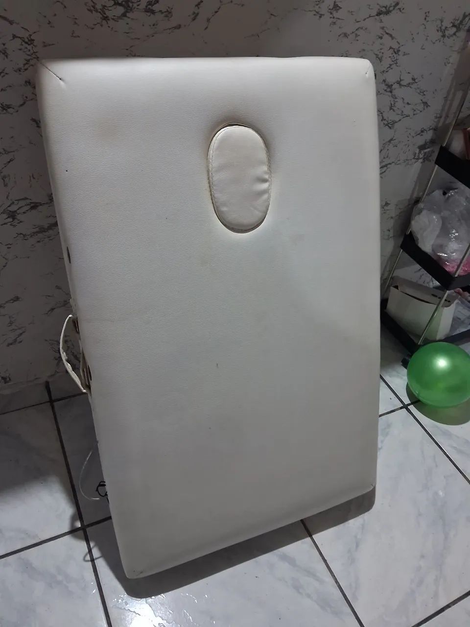Vende-se  maca 