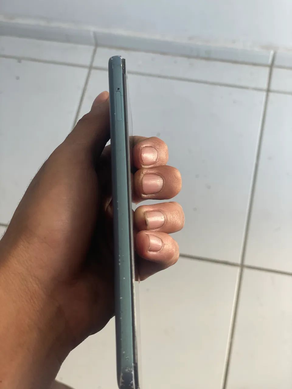 Vendo celular com 128GB de armazenamento, funcionando normalmente e pronto para uso. - Foto 3