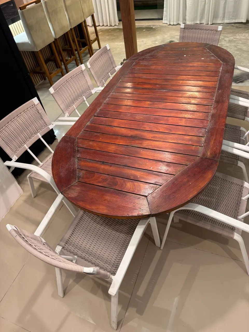 Mesa com 8 cadeiras  - Foto 2