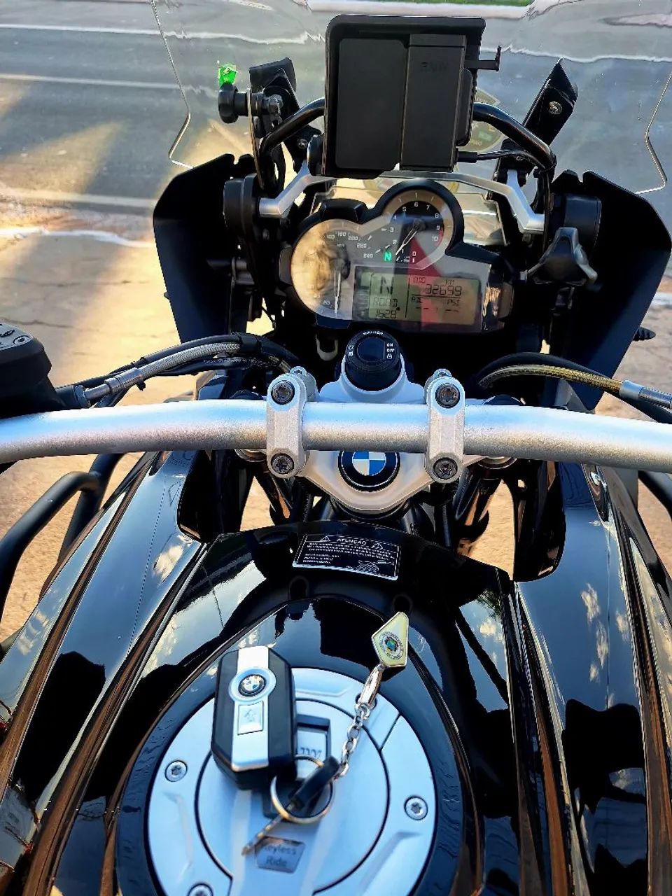 BMW GS1200 TRIPLE BLACK EQUIPADA BAIXO KM - Foto 3