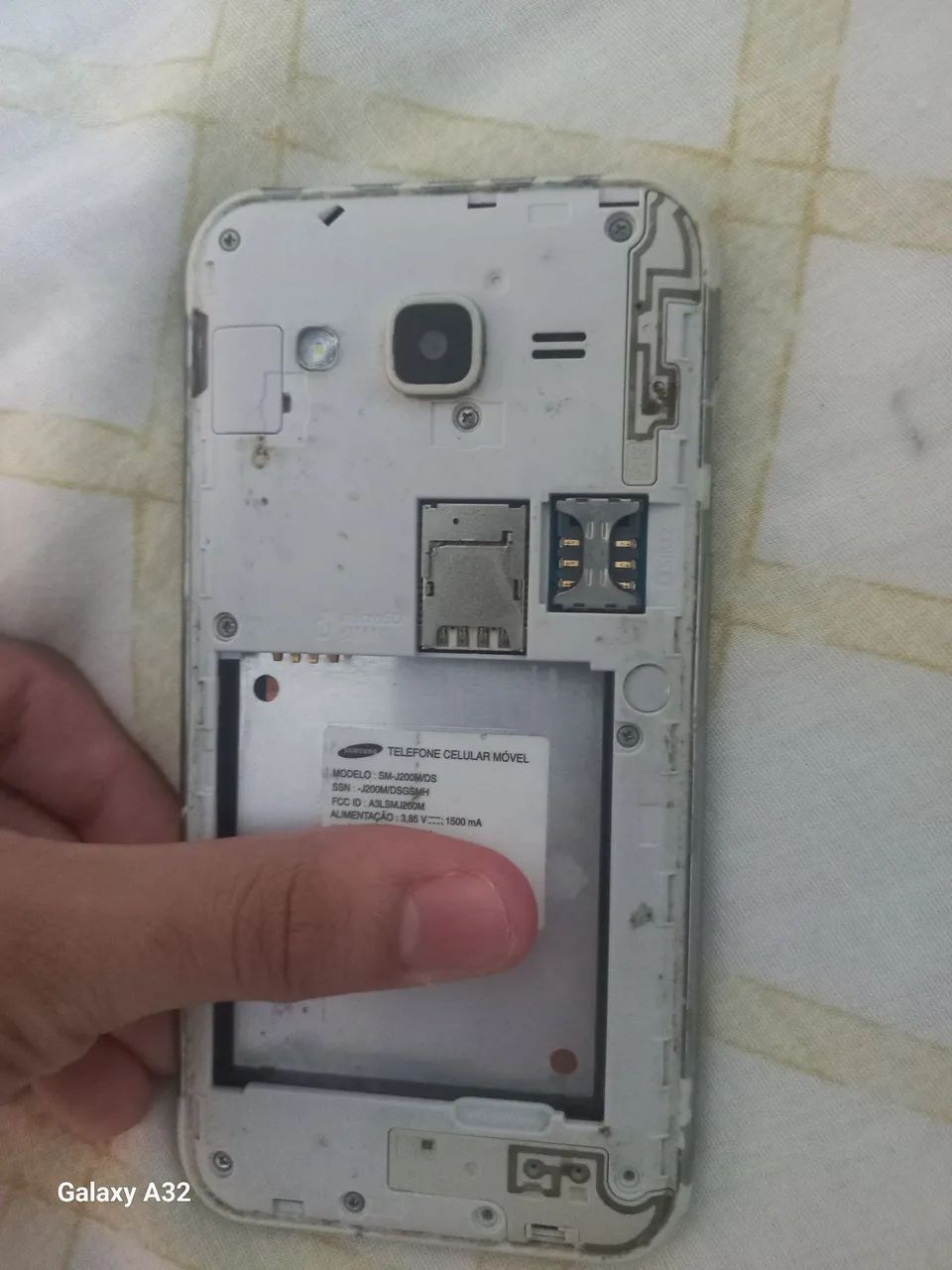 Samsung J2 2015 (LER DESC) - Foto 3
