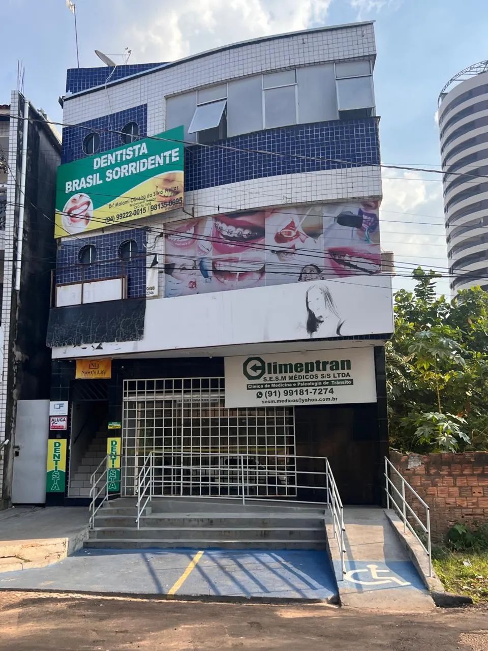 Vendo prédio comercial 3 andares 