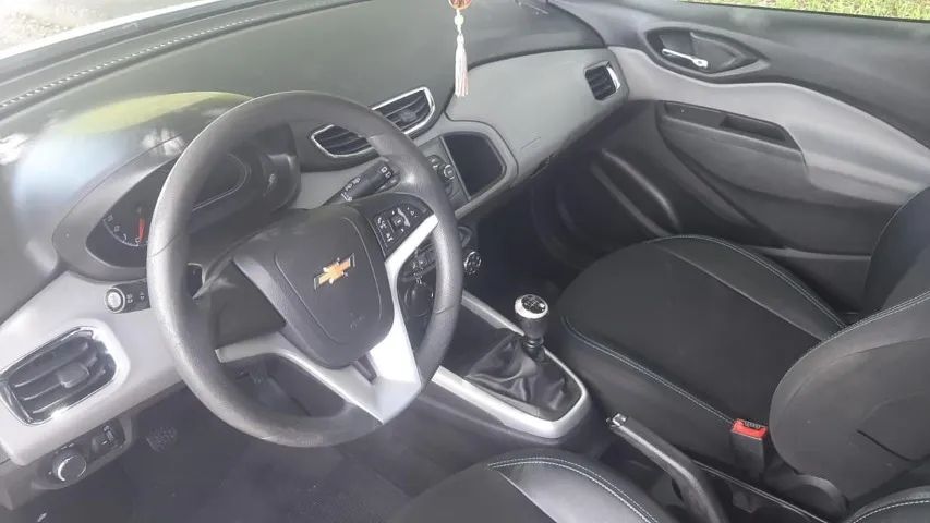 Chevrolet Onix Hatch LT 1.0 8V Flex Mec. 4P 2019 - Foto 5