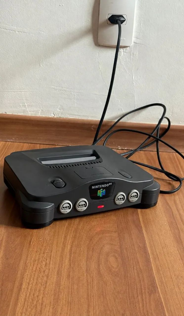 Nintendo 64 funcionando perfeitamente