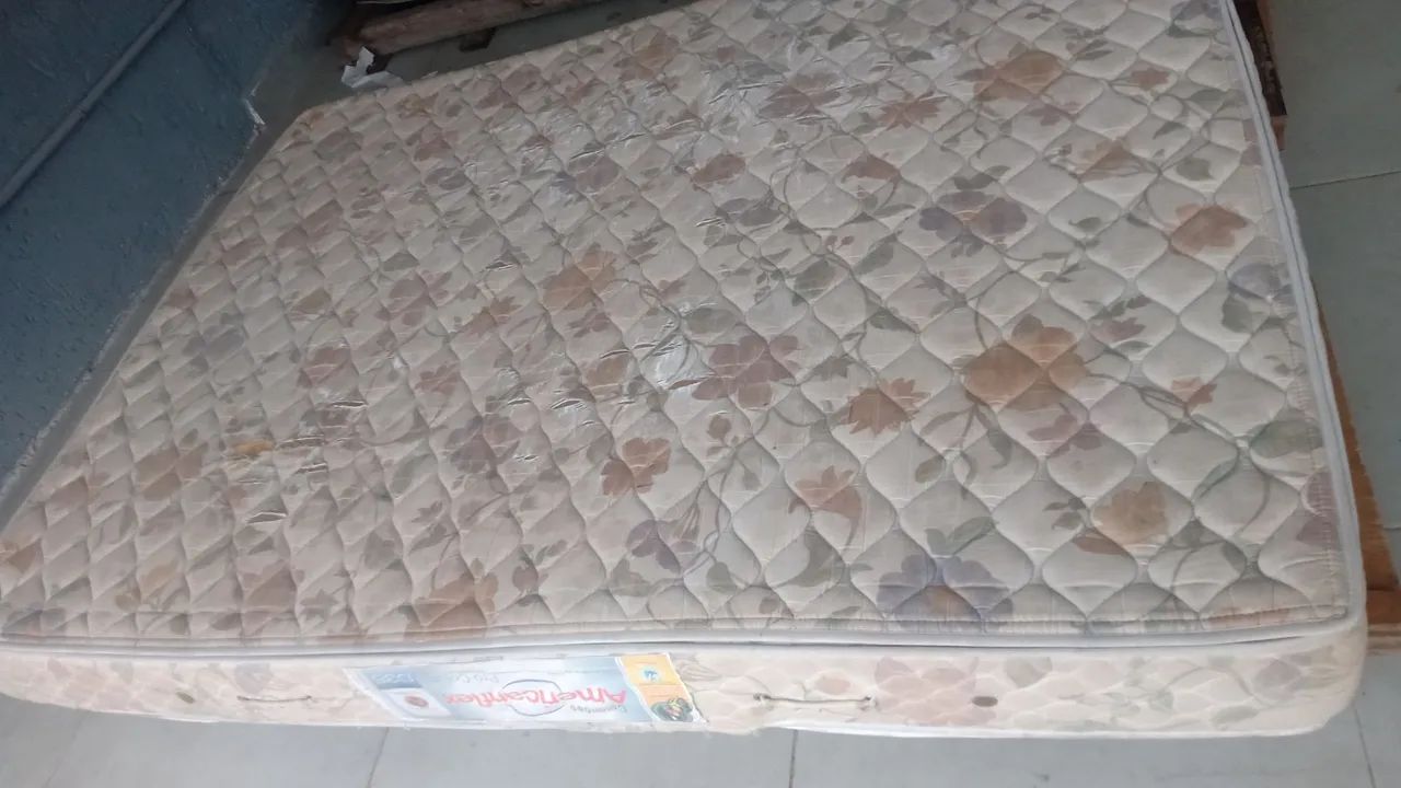 Colchão de casal de espuma usado  - Foto 2