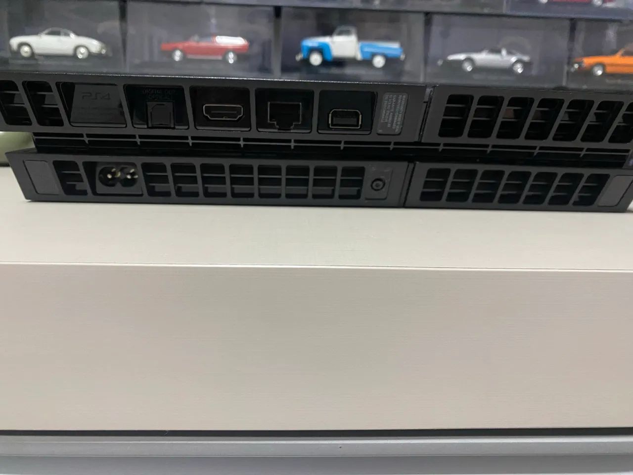 Ps4 fat com 2 controles  - Foto 2