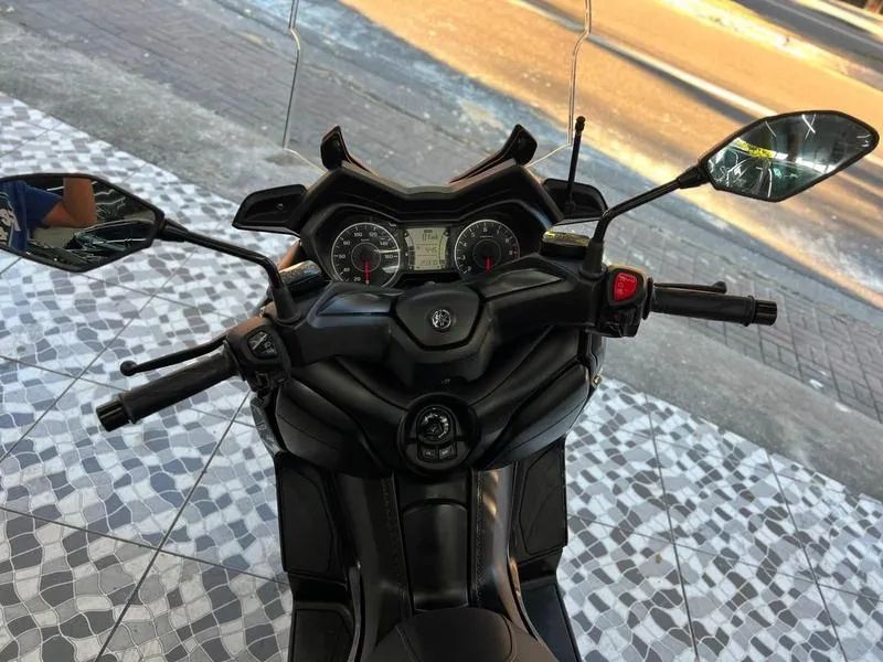YAMAHA XMAX 250 ABS 2023 - Foto 4