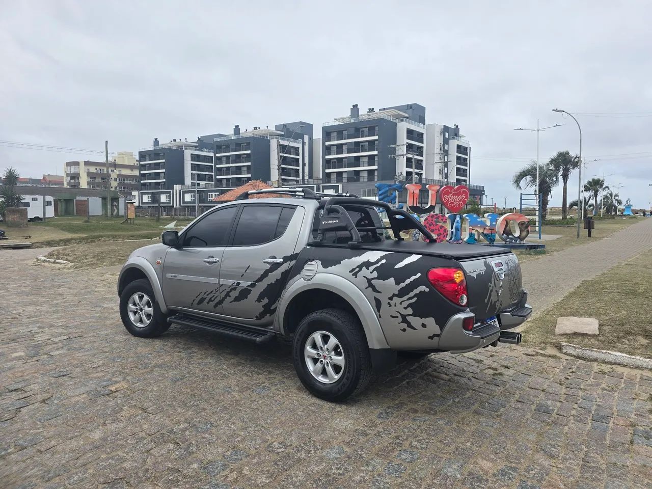 Mitsubishi L200 2013