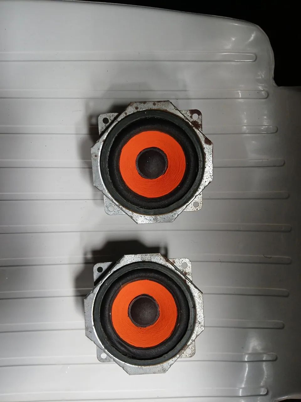 Alto falantes de 4 polegadas da caixa surround sony zx80d