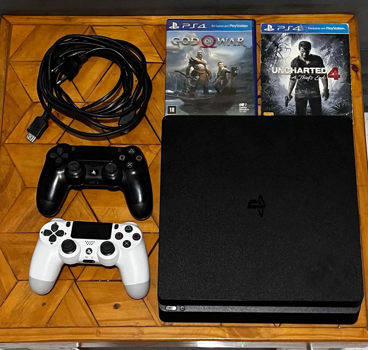 PlayStation 4 Slim - Foto 2