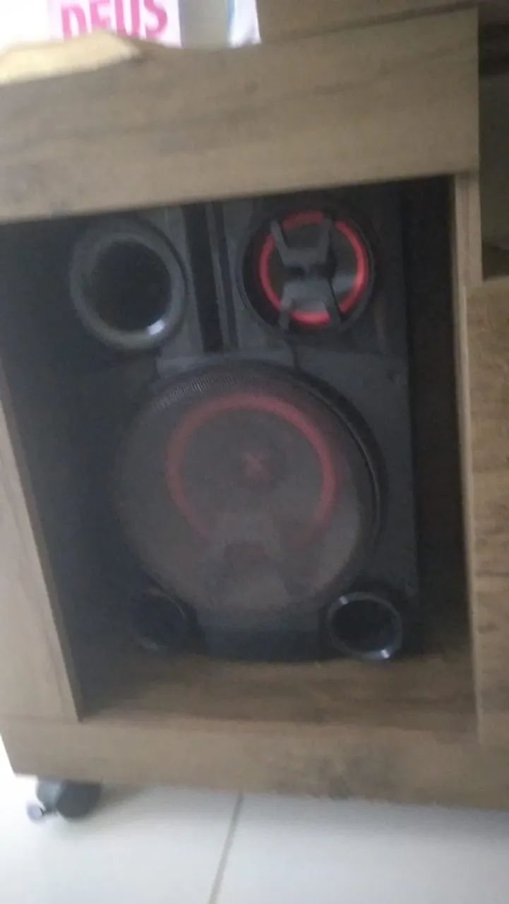 Som Xboom LG