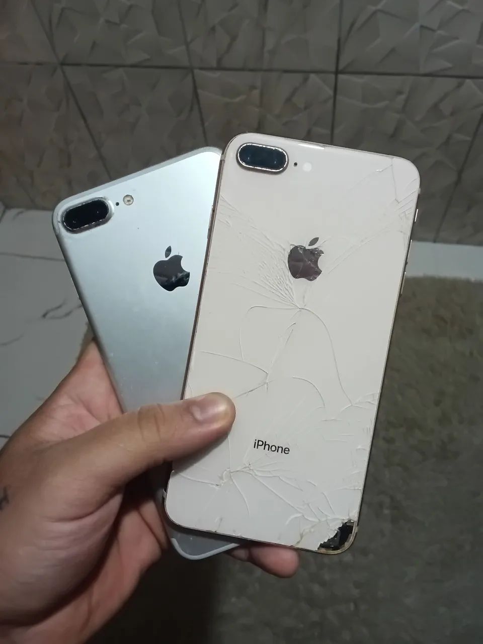 Iphones 7 e 8 plus para retirada de peças  - Foto 2