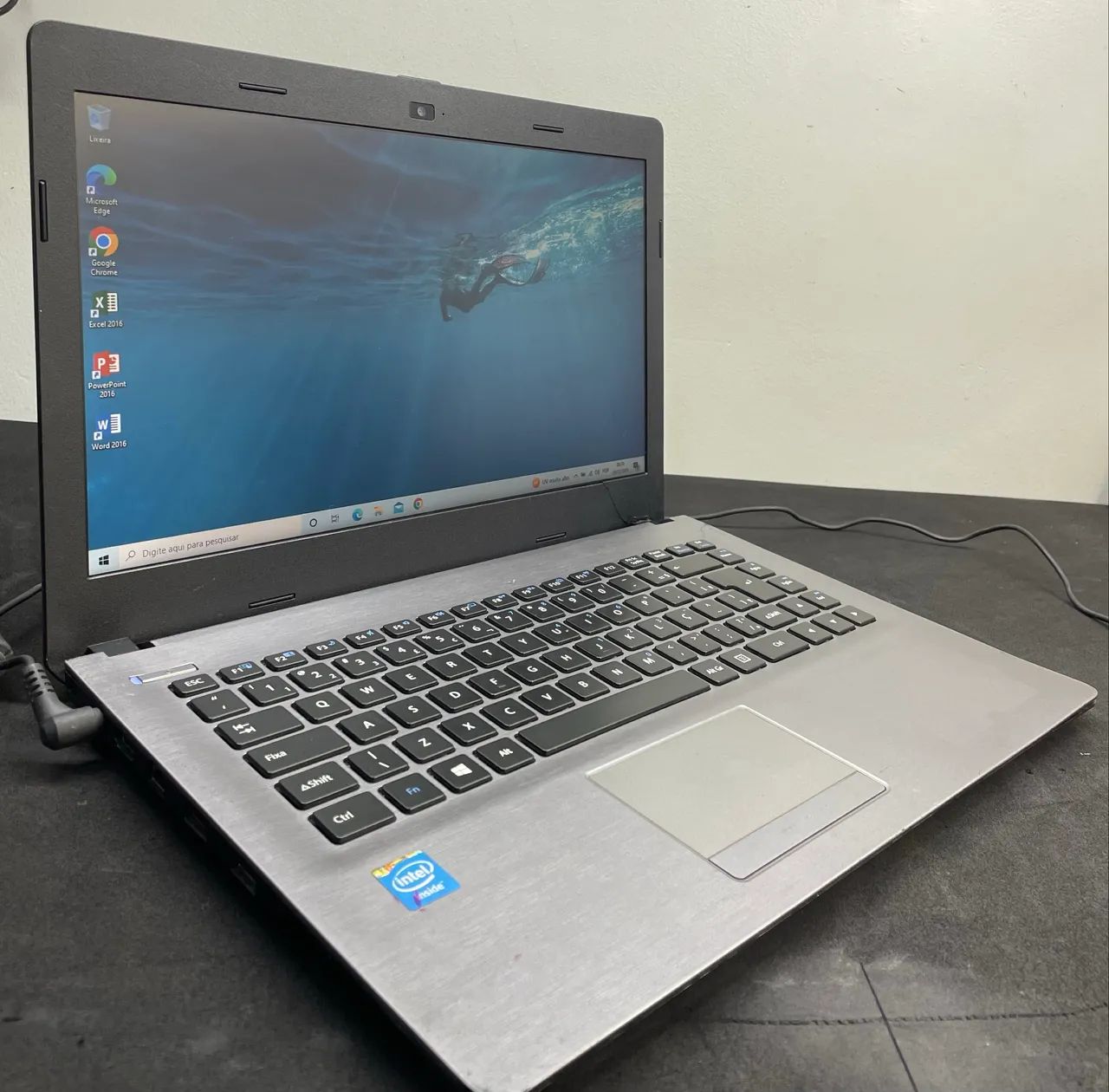 Notebook i3 - SSD240 - 4GB RAM  - Foto 2