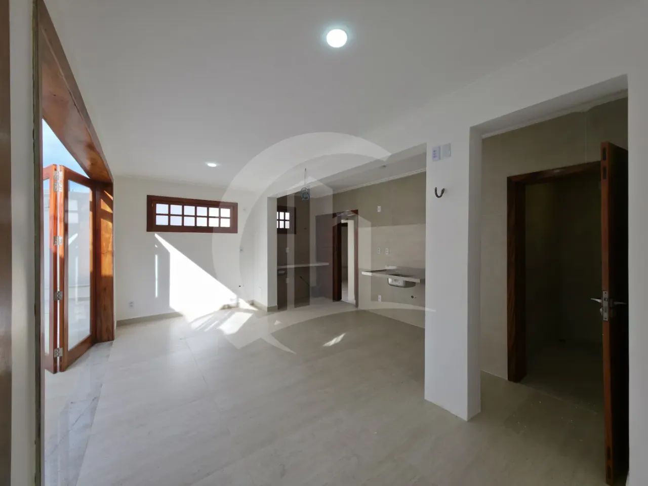 Casa na Atalaia - Conforto, Espaço e Excelente Localização - Foto 3
