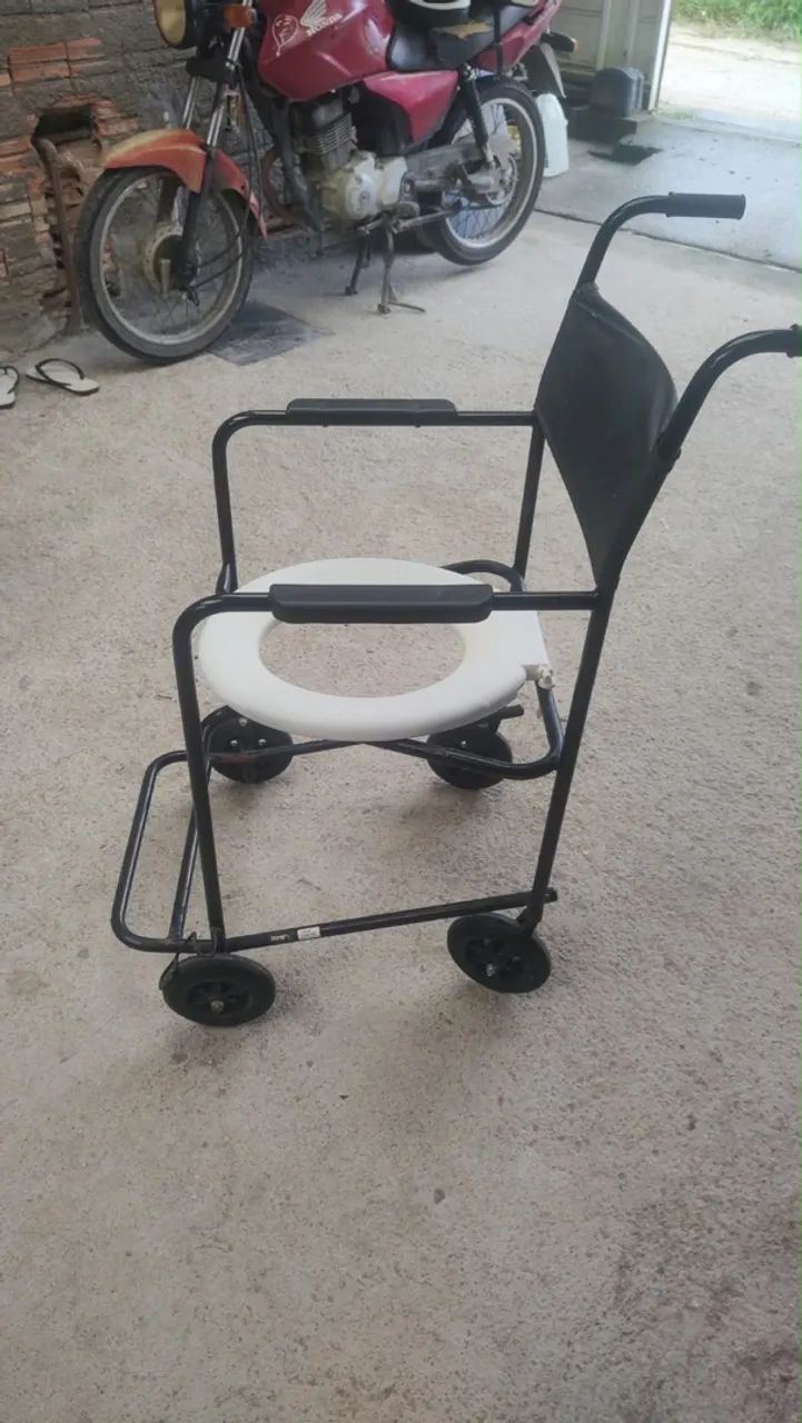 Cadeira para banho hospitalar 