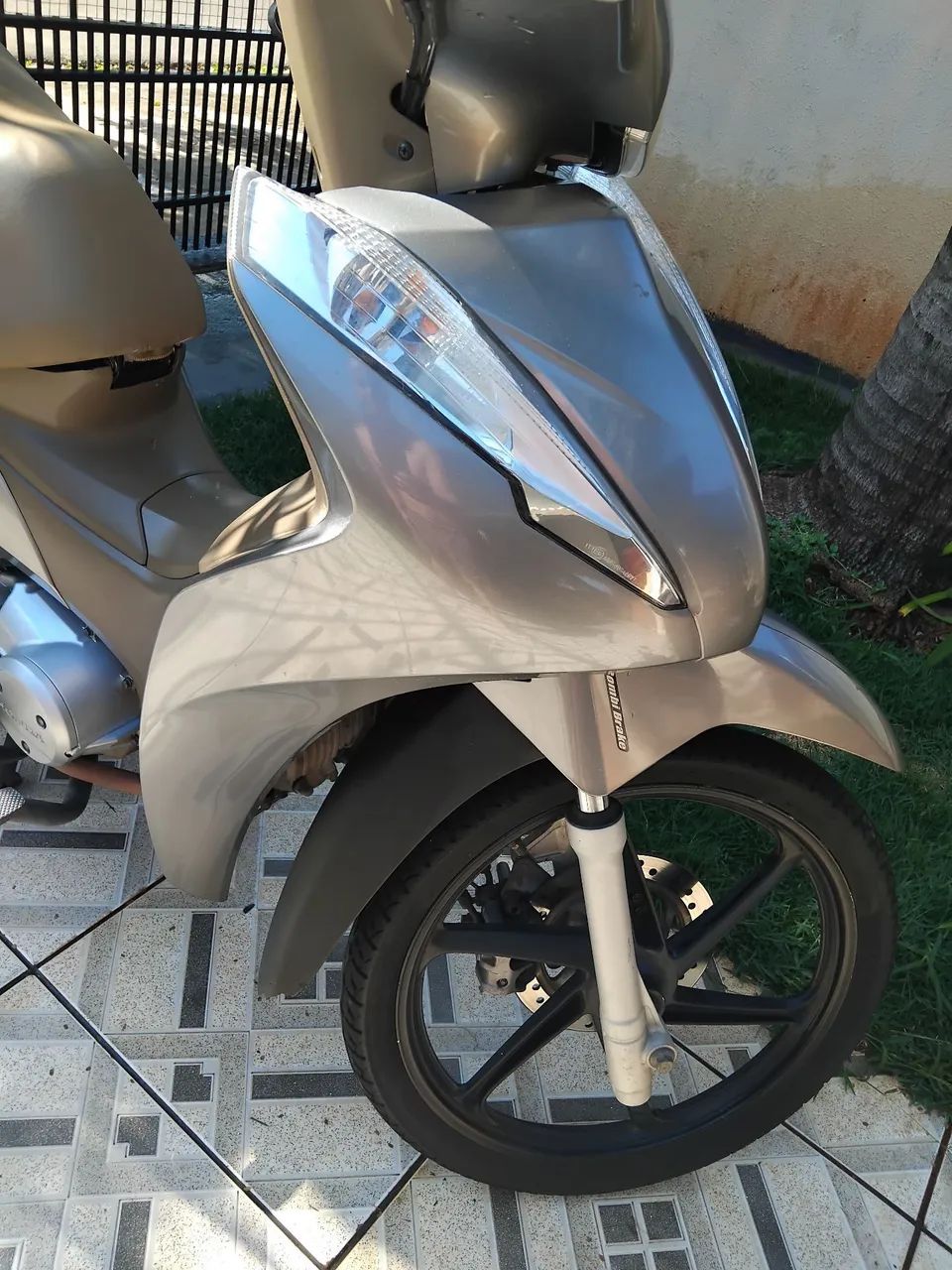 BIZ  EX 2019.     - Foto 5