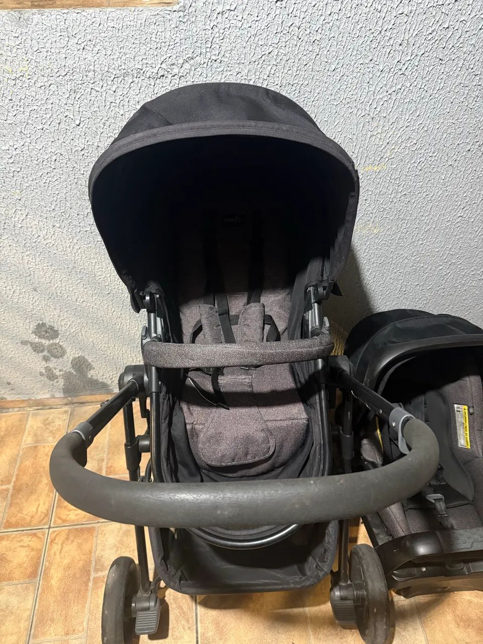Carrimbo de bebê e bebê conforto com base - Foto 6